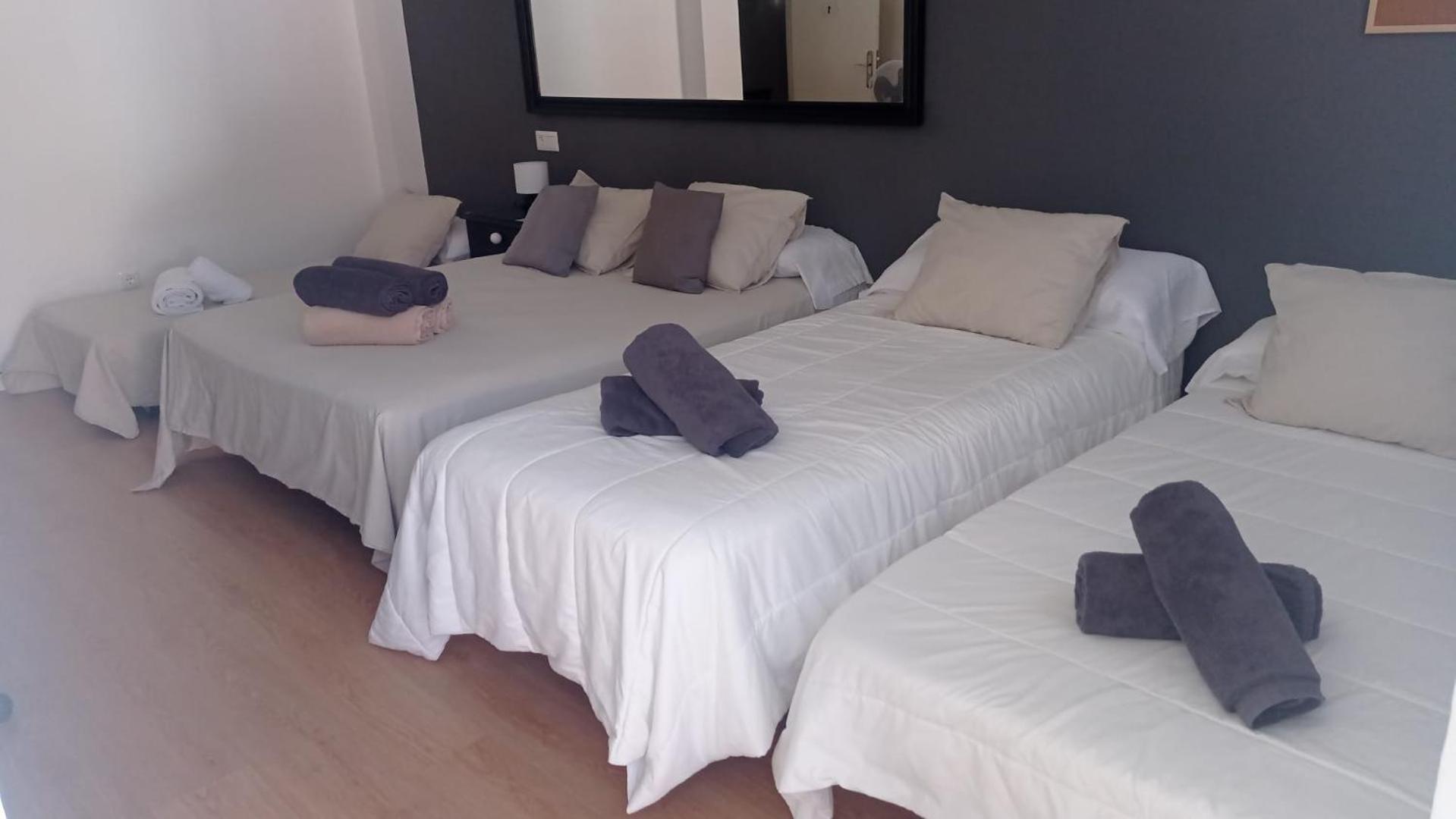 Tu Hogar Desayuno, Parking Y Piscina Incluidos 龙达 外观 照片