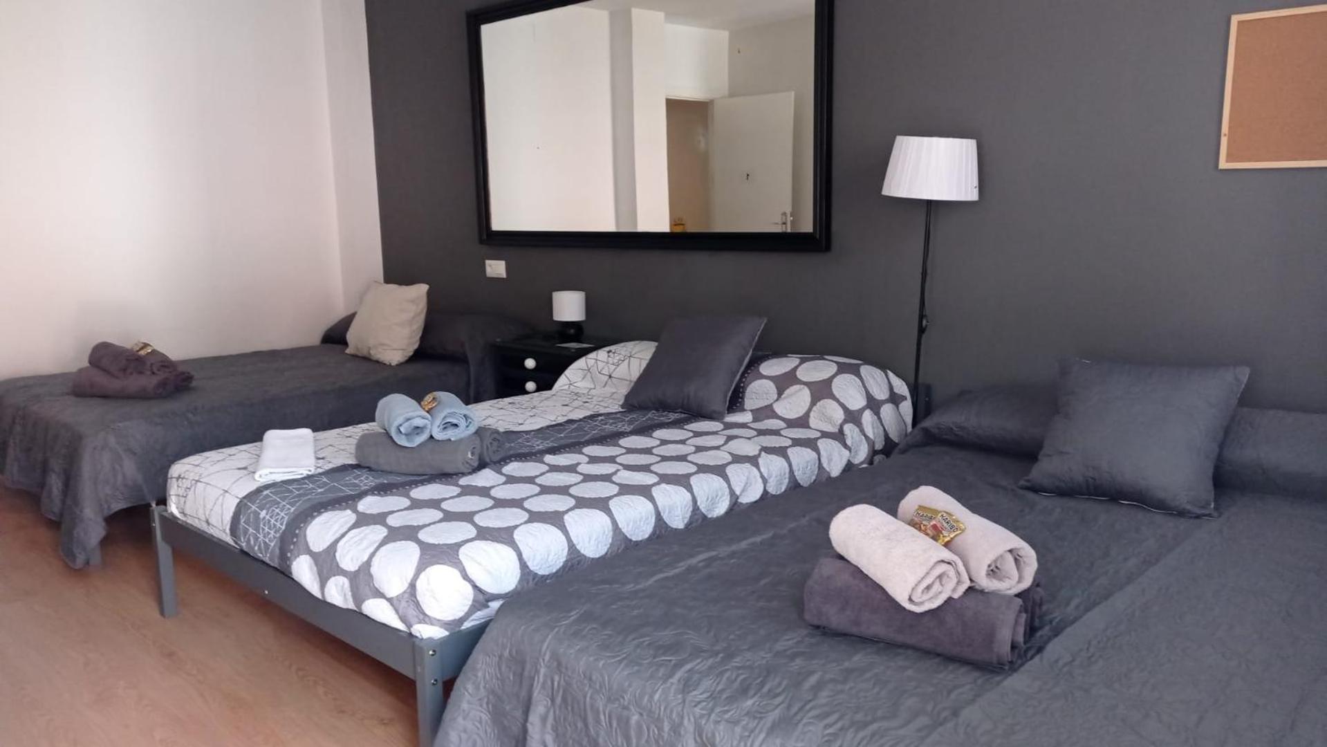 Tu Hogar Desayuno, Parking Y Piscina Incluidos 龙达 外观 照片
